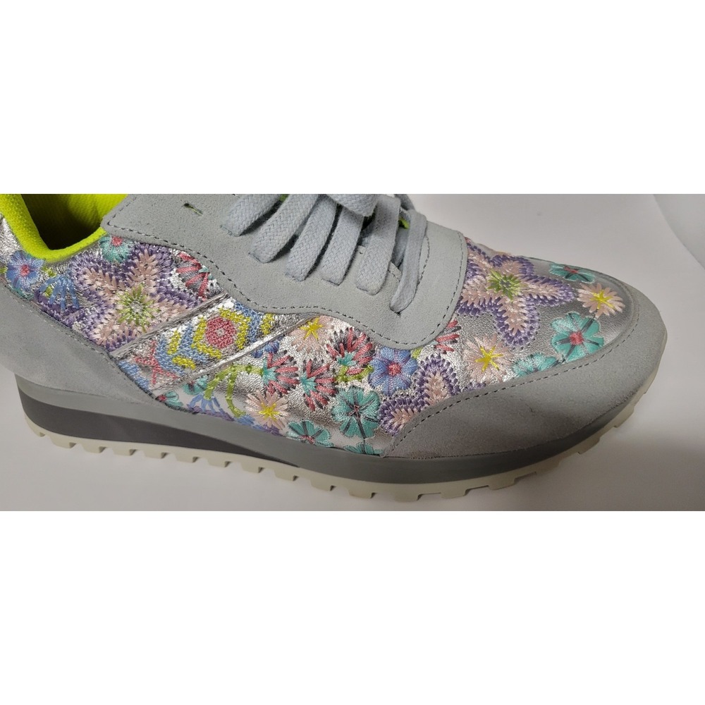 Gray Suede W M/C Floral Stitching Trim Johnny Was Lace Up Sneakers Size 37 - Picture 4 of 9